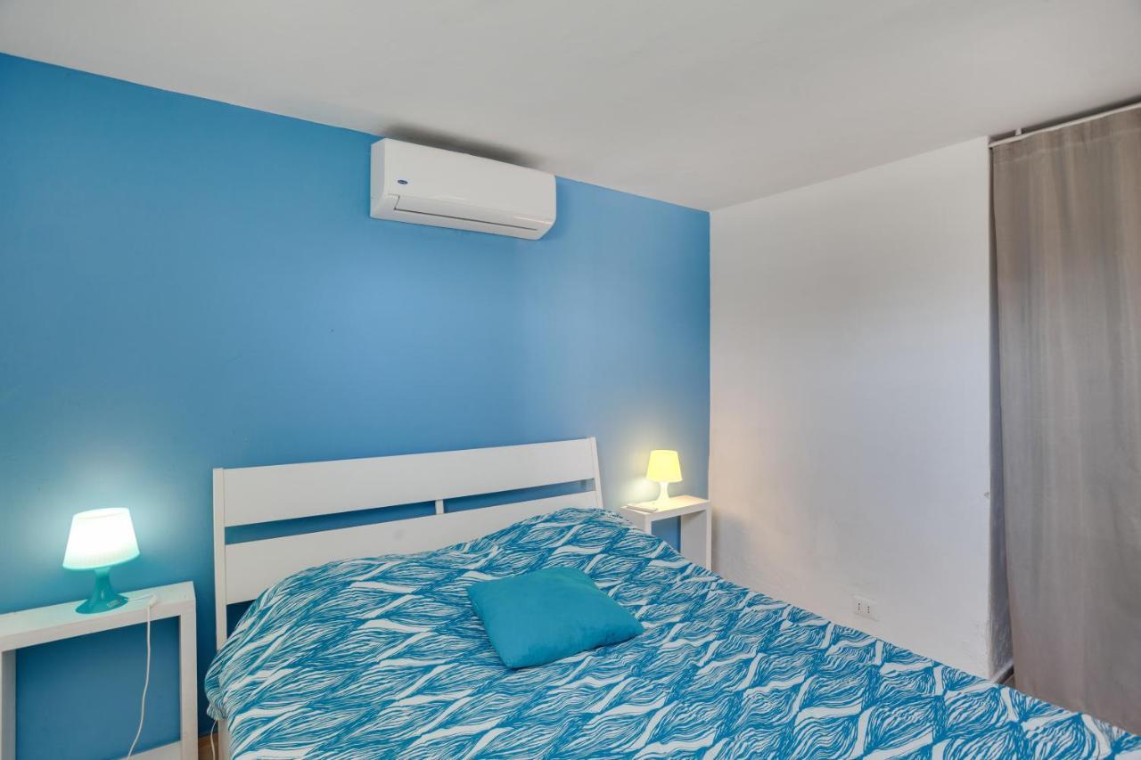 Casalmare Apartments One Step From The Sea Mola di Bari Exterior photo
